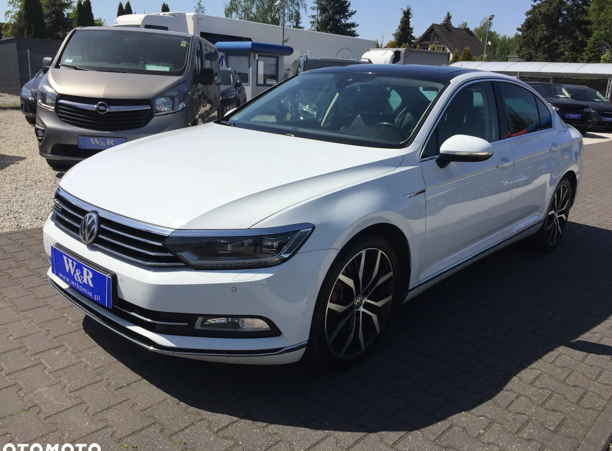 Volkswagen Passat cena 79900 przebieg: 193000, rok produkcji 2016 z Żmigród małe 172